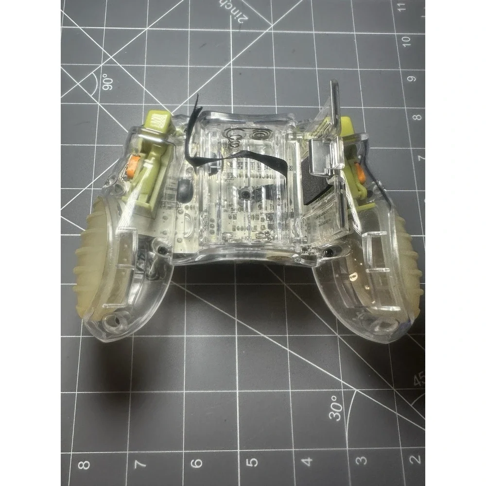 Vintage Mad Catz Xbox Wireless Translucent Gaming Controller -Untested/No Dongle